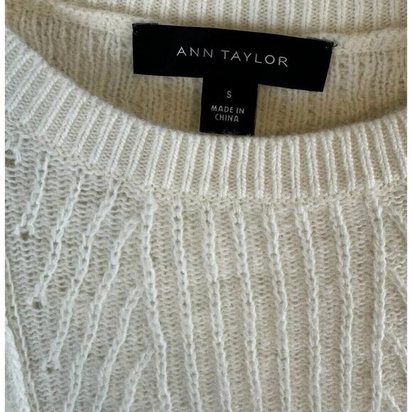 Ann Taylor Peplum Sweater Ivory S business casual academia 59-10 - Picture 3 of 12